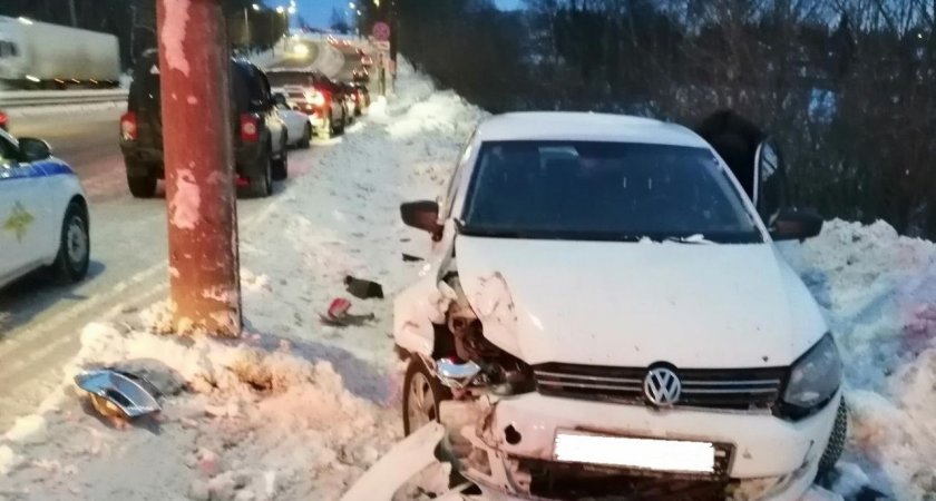 ДТП на улице Производственной: в Кирове столкнулись три машины