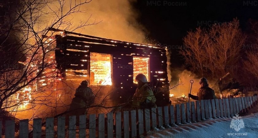 Смертельные пожары: в Кировской области огонь унес жизни трех мужчин 