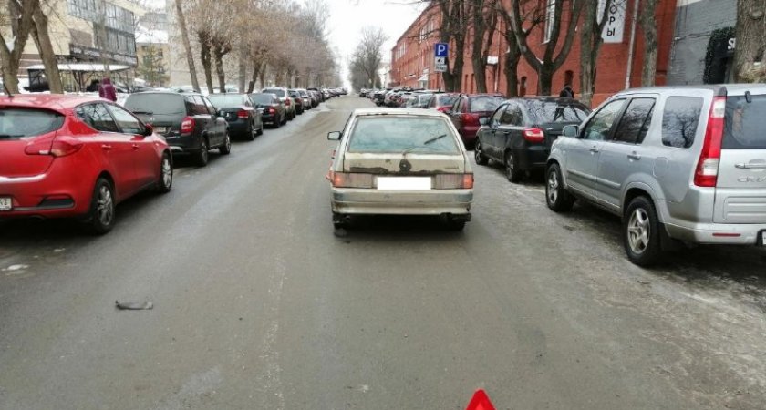 В Кирове на улице Труда водитель ВАЗ-21140 сбил женщину