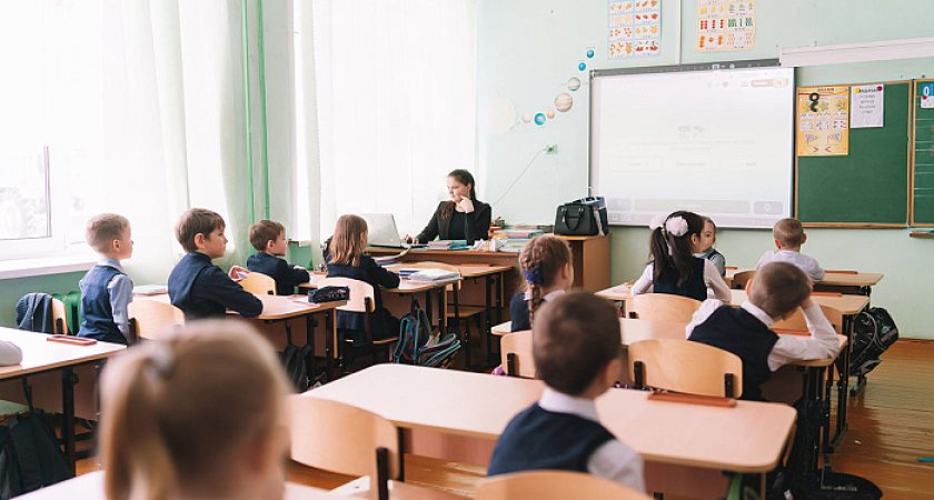Кировские студенты могут получить миллион рублей, став учителями