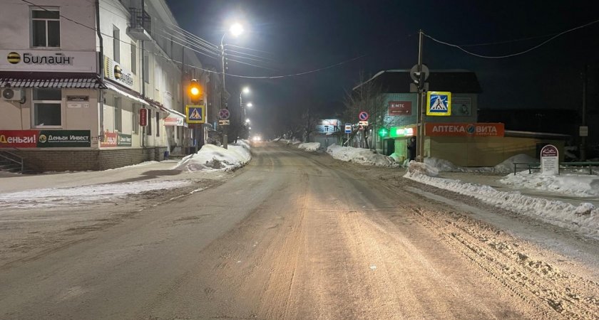 В Кировской области водитель сбил 16-летнюю девушку и скрылся с места происшествия