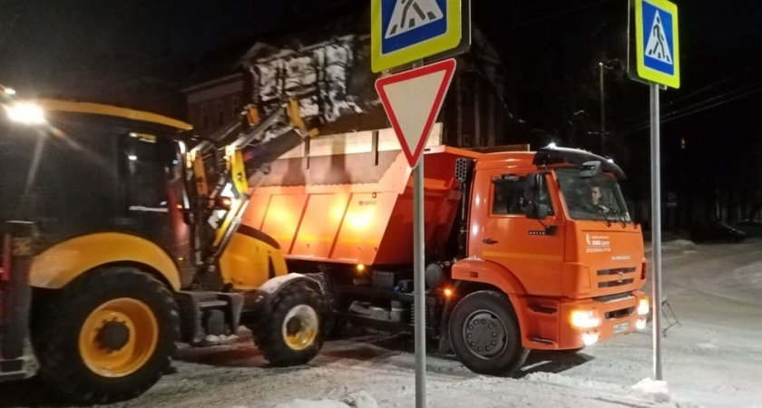 Кировчан просят не парковаться на 14 улицах города 