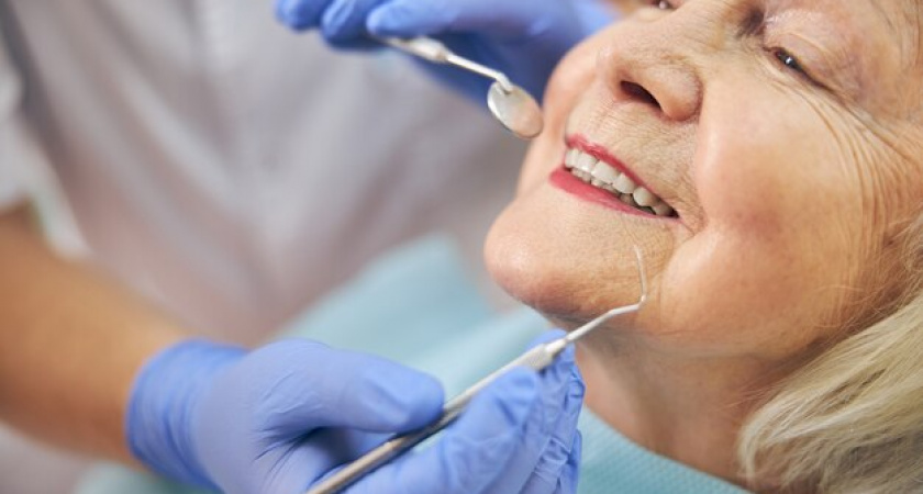 Как плохие зубы могут привести к деменции: стоматолог рассказал о реальной угрозе