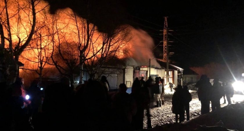 В пригороде Слободского произошел крупный пожар