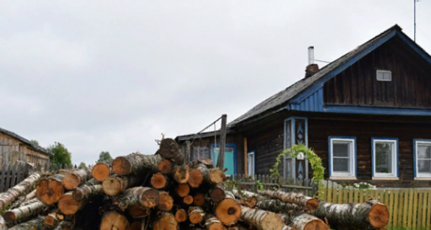 В Кировской области семьи участников СВО обеспечат дровами бесплатно