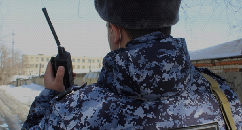 В магазине Кирова задержали буйного покупателя