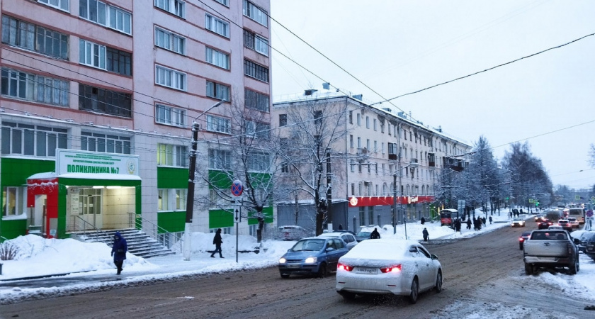 Известен график работы поликлиник, МФЦ, почты и ГИБДД в февральские праздники в Кирове