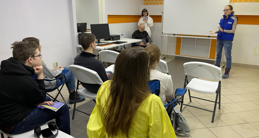 Кировские газовики провели встречу с учениками детской киностудии