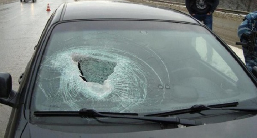 ДТП и падение на машину предметов — основные причины обращения клиентов по каско