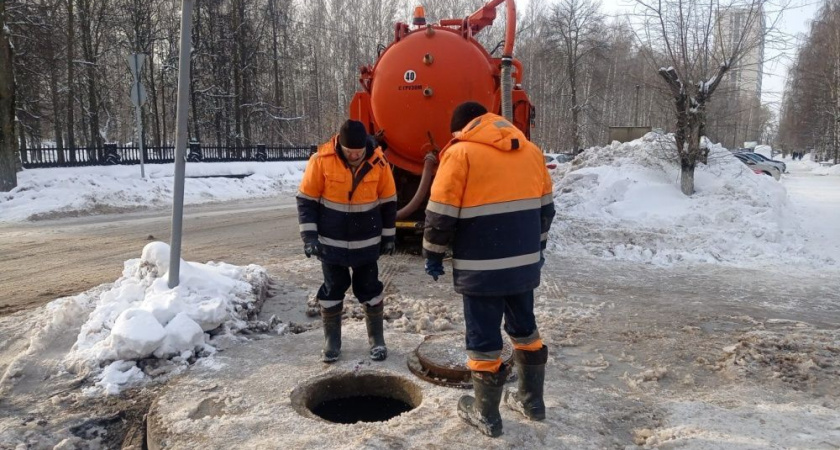 Жители пяти улиц в Кирове остались без воды из-за коммунальной аварии