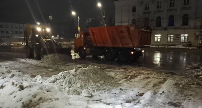 Опубликован график вывоза снега с улиц Кирова в ночь с 13 на 14 марта 