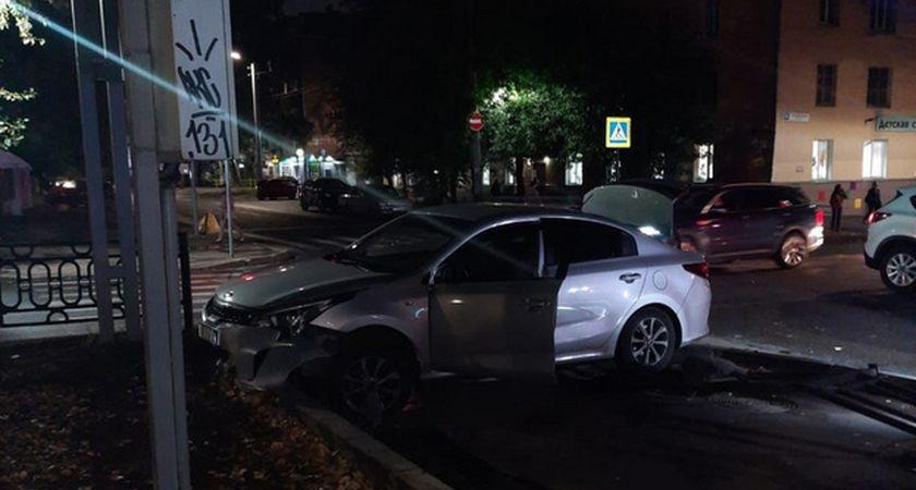 Переломы ног и ампутация голени после ДТП: в центре Кирова сбили женщину