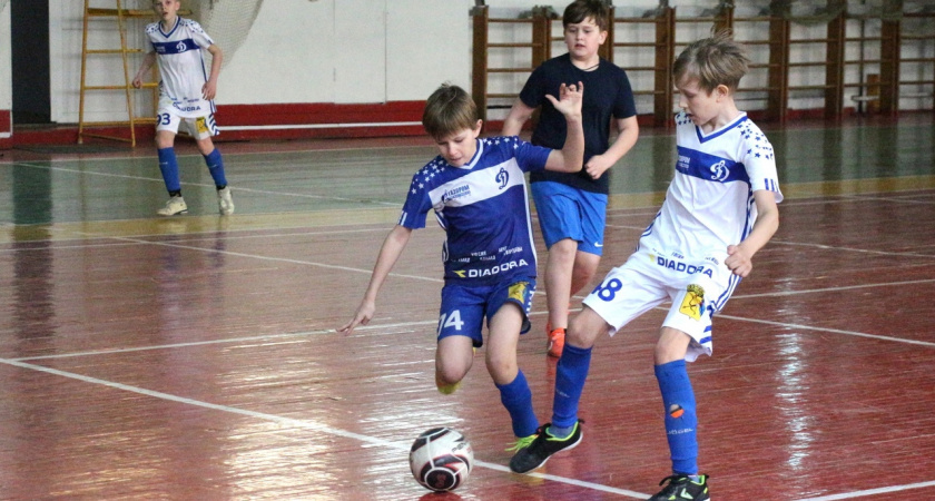В Кирове состоялся турнир по мини-футболу памяти Михаила Подлевских