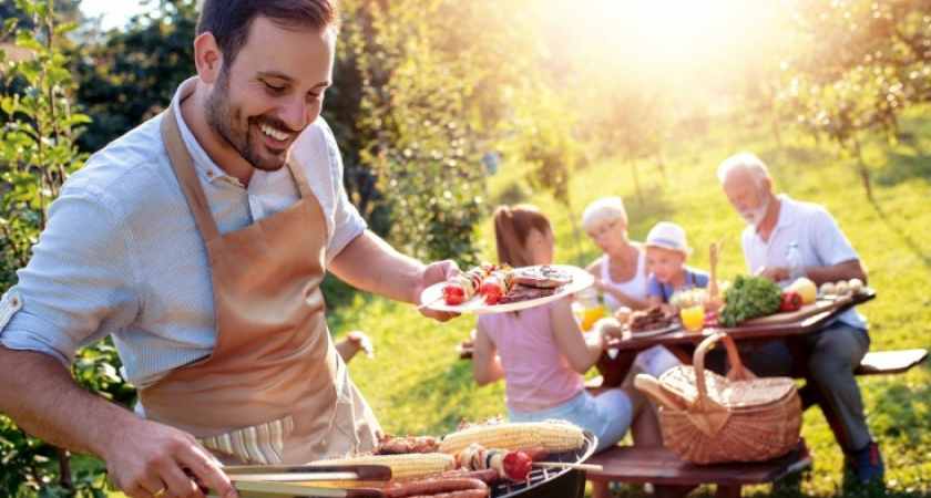 Что делать, если нет денег на отдых в майские праздники?