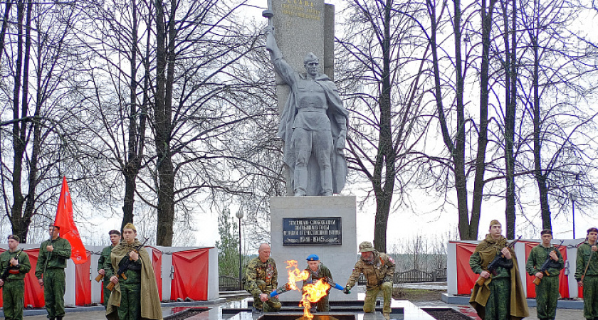 Вечный огонь в Слободском подключили к сетевому газу