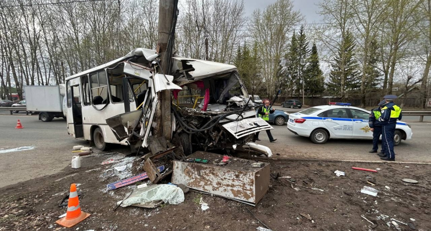 В Кирове число пострадавших в ДТП с автобусом достигло 29 человек
