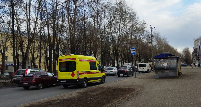 В Кирове бригады скорой помощи перешли на усиленный режим работы