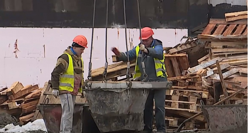 В Кирове комиссия проверит состояние конструкций строящейся школы в Долгушино