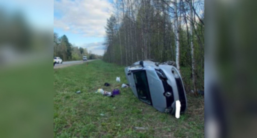 На одной из трасс Кировской области опрокинулась Renault Sandero: есть пострадавшие 