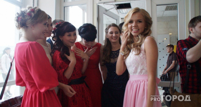 Выпускной в Кирове: сколько денег потратят родители 9-классников и 11-классников 
