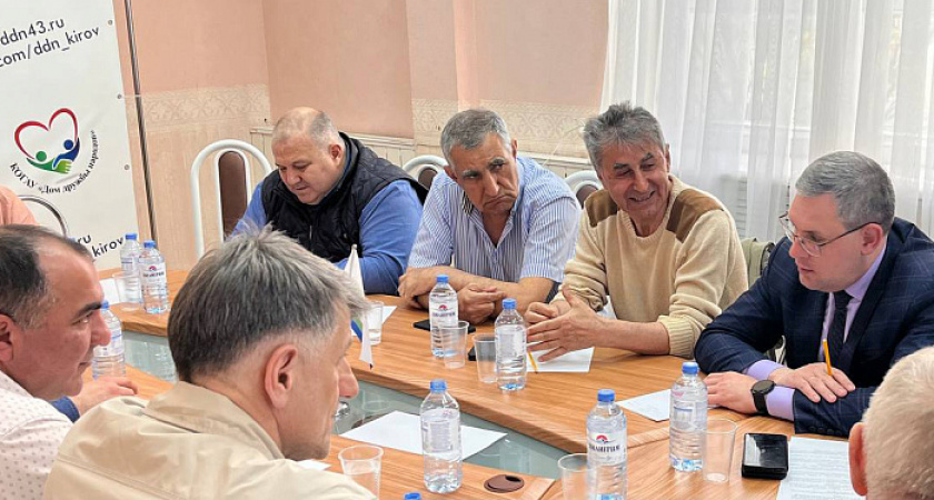 В "Доме дружбы народов" будут собирать гуманитарную помощь для военнослужащих