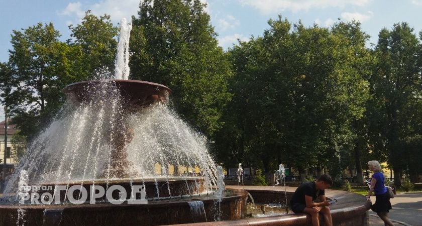 Волны сильнейшей жары: в Гидрометцентре россиян предупредили об опасных погодных аномалиях