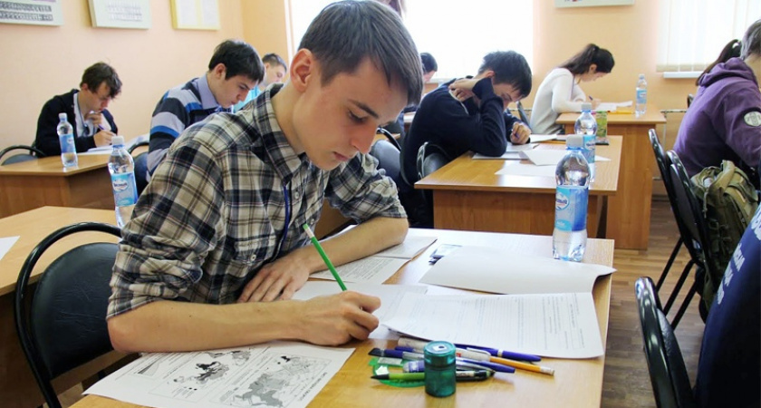 Кировские выпускники получили на ЕГЭ 100 баллов