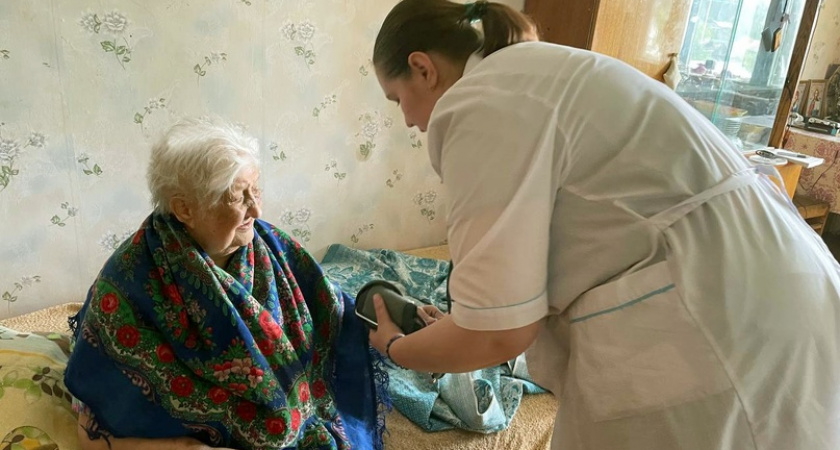101-летняя жительница Кировской области сумела встать на ноги после серьезной травмы