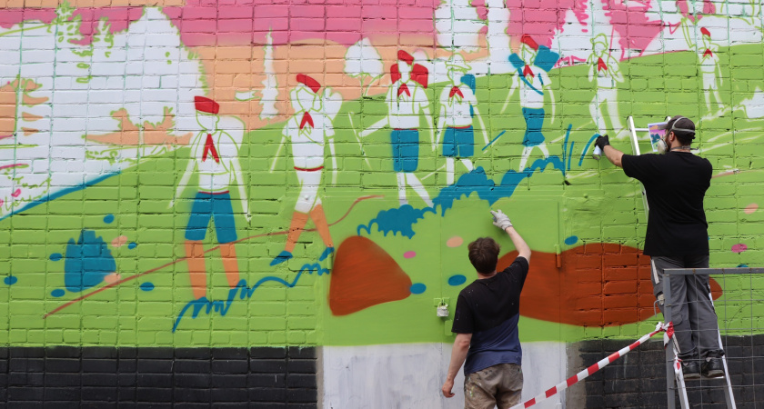 "Т Плюс" украсила ЦТП "пионерским" муралом  к Дню города Кирова