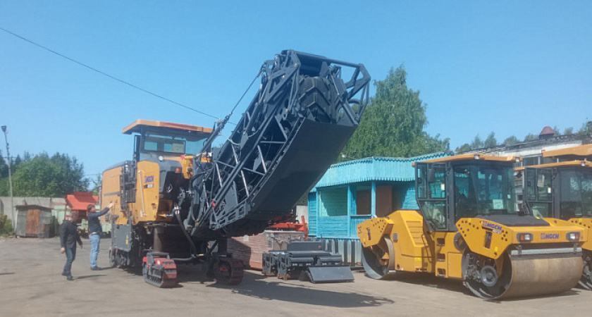 "Вятавтодор" закупил новую дорожную технику