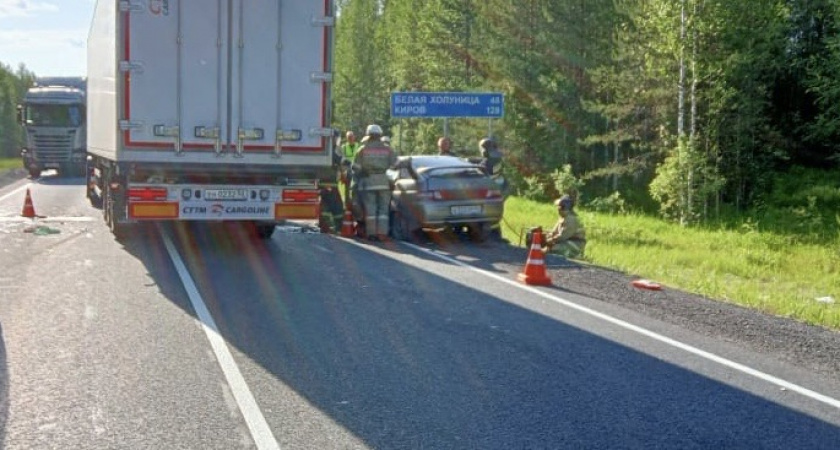 ДТП на трассе в Кировской области: один человек погиб, четверо получили травмы