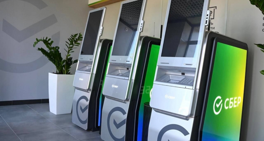 Ежемесячная аудитория банкоматов Сбера достигла 64 млн человек