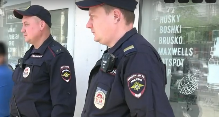 Залез с цветами в дом: кировчанка оклеветала любовника, чтобы избежать проблем с мужем