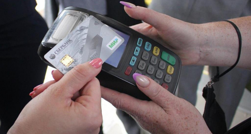 С 1 июля в общественном транспорте Кирово-Чепецка будет доступна оплата банковскими картам