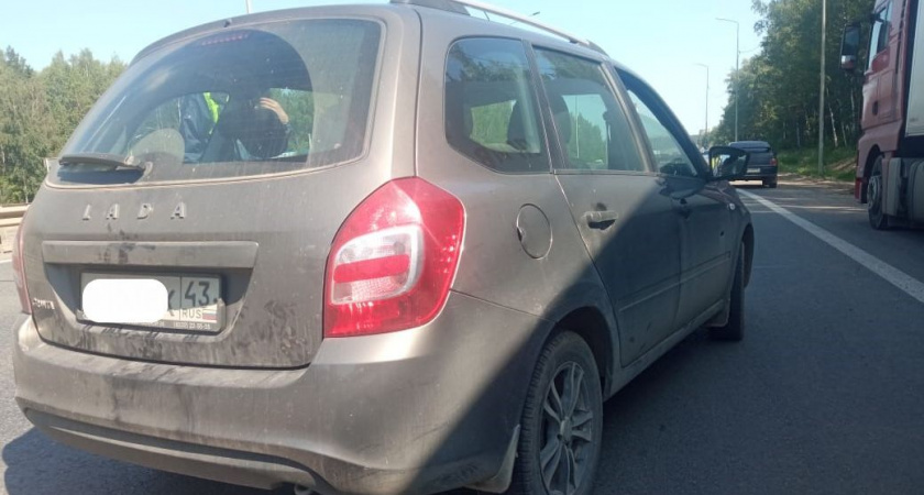 В Кирове арестованы два автомобиля за долги по энергоресурсам