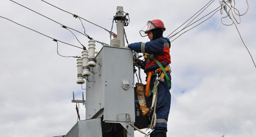 Во всех районах Кировской области восстановили нарушенное из-за грозы электричество