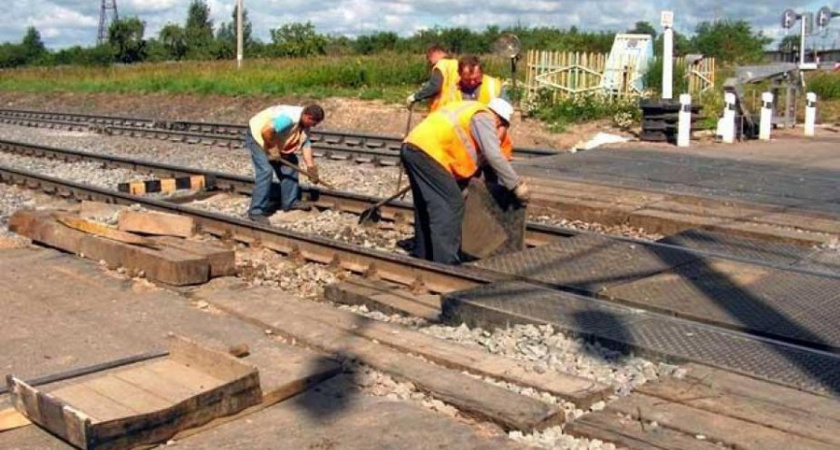 В Кирове закроют для движения один из железнодорожных переездов