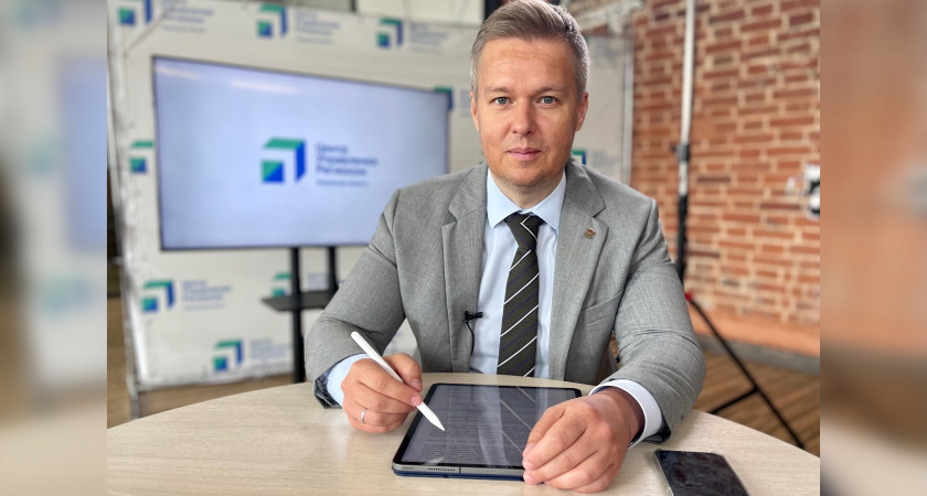 Александр Чиликин в прямом эфире ответил на вопросы жителей Кировской области