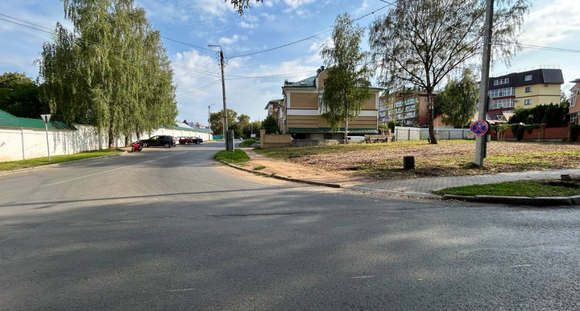 В Кирове стартовали работы по уширению перекрестка улиц Урицкого и Горбачева