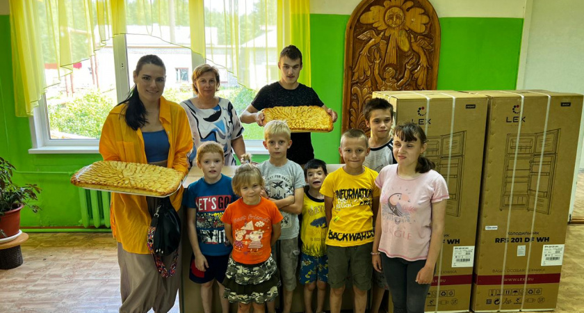 Полезный подарок для детей: сотрудники ГК “Лайт” подарили школе-интернату оборудование