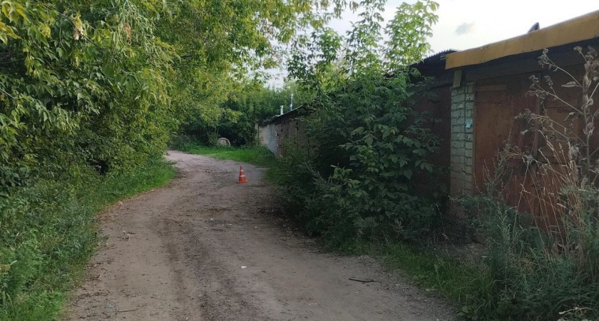 В Кирове на улице Розы Люксембург водитель сбил ребенка и оставил его на дороге