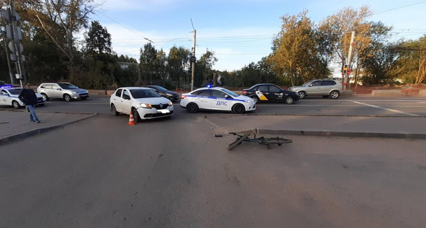 В Кирове водитель за рулем Renault Logan сбил 11-летнего мальчика