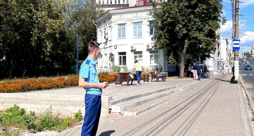 В Кирове на остановке "Трифонов монастырь" установят снесенный больше года назад павильон