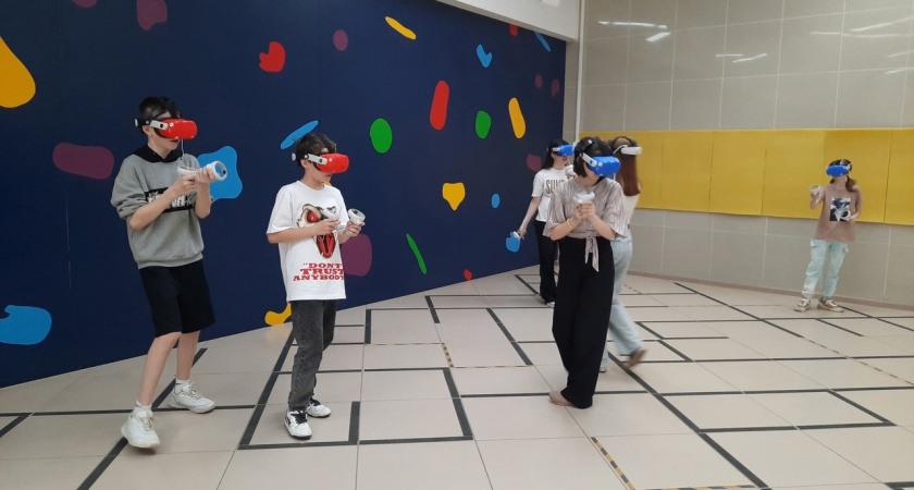 Игры для всей семьи: самая большая VR-арена Кирова помогает уйти от реальности