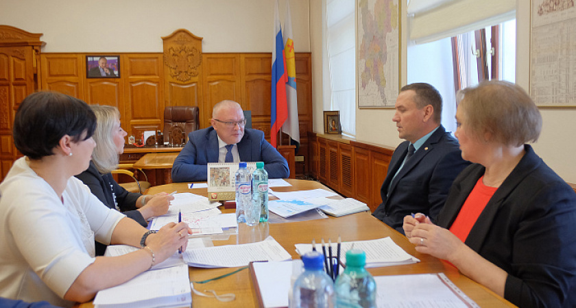 Совет муниципальных образований предложил голосовать за "дорожный миллиард" на единой платформе