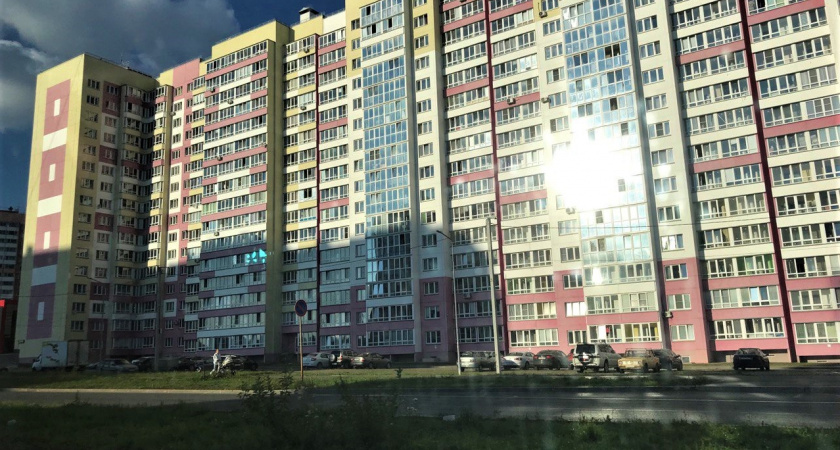 "ЭнергосбыТ Плюс" уведомляет жильцов многоквартирных домов о долгах их управляющей компании