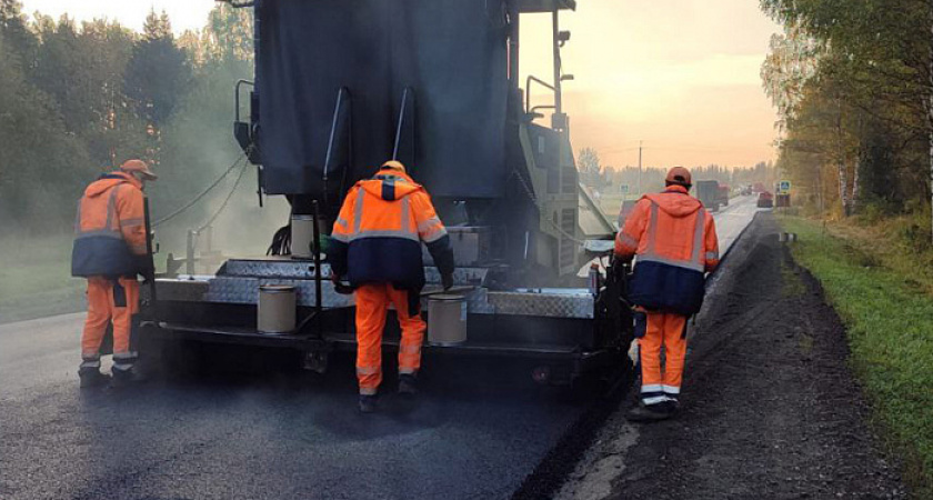 Продолжается ремонт дороги между Кировской областью и Республикой Удмуртия