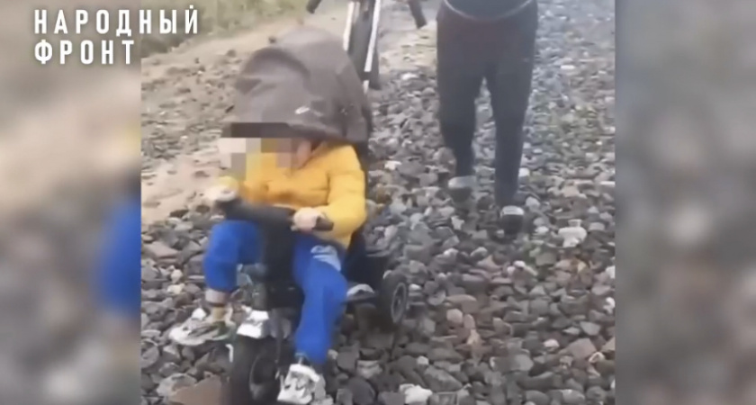 В Омутнинске шестилетний мальчик-инвалид не может выйти из дома из-за некачественного ремонта дороги