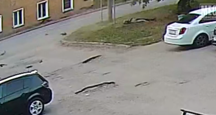 ДТП на улице Романа Ердякова в Кирове: молодой человек в реанимации, возбуждено уголовное дело