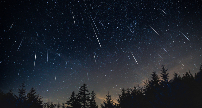 Жители Кирова смогут увидеть в небе падающие метеоры